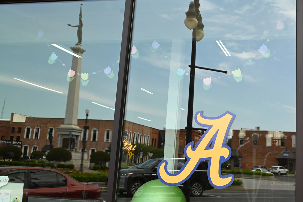 Window with Angola A