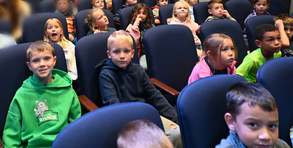 RPFurth students in theater