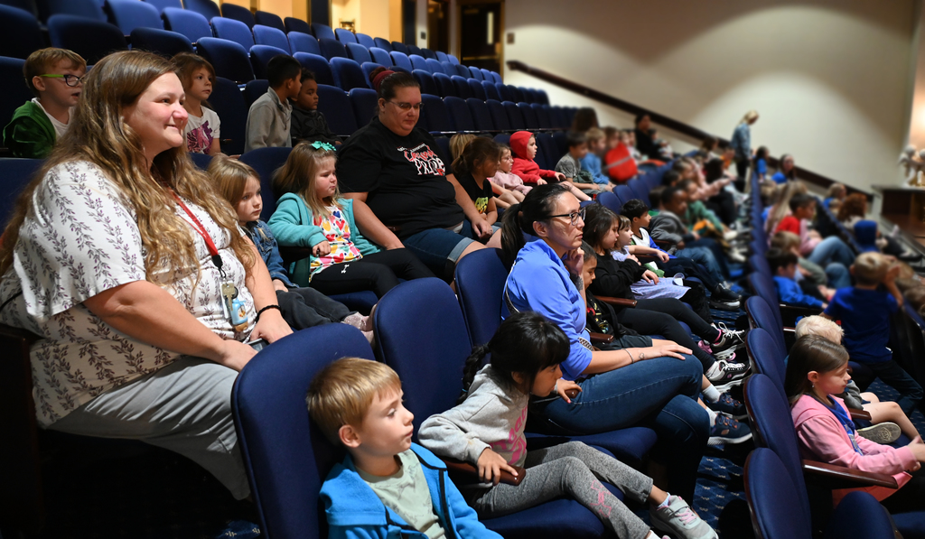 CPFurth students in theater