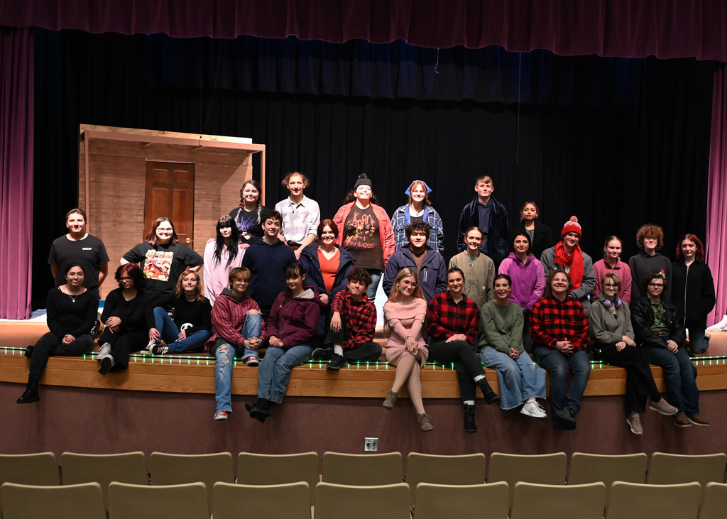 group phono of theater cast