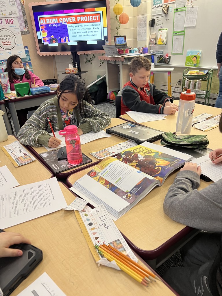 Students at deske workining 