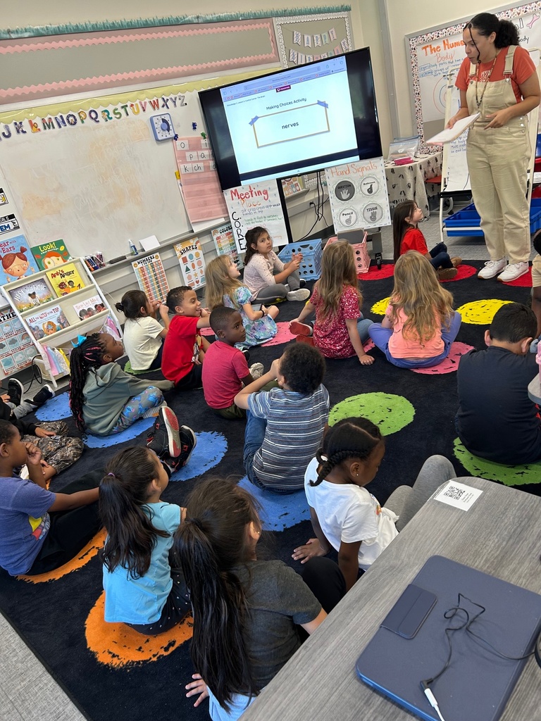 1st Grade students learning about the human body.