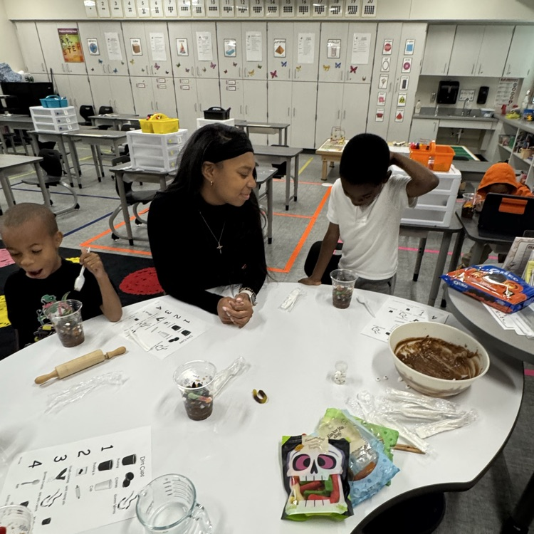FA room is making mud pudding!