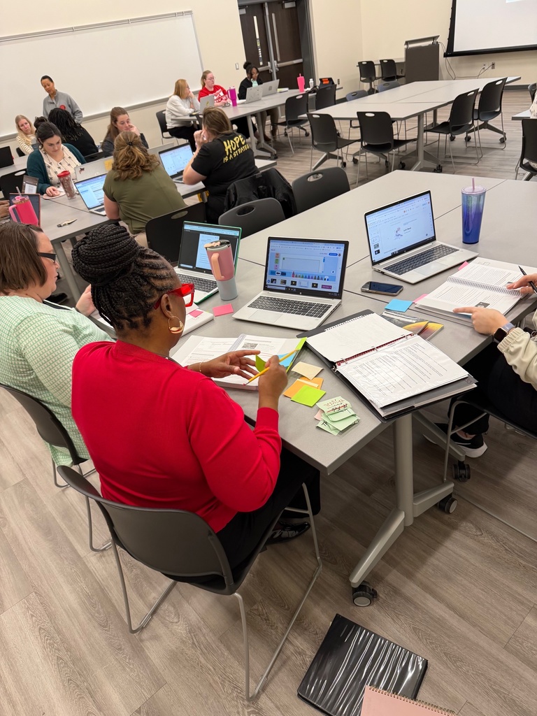 Teachers working on lesson internalization with CKLA.