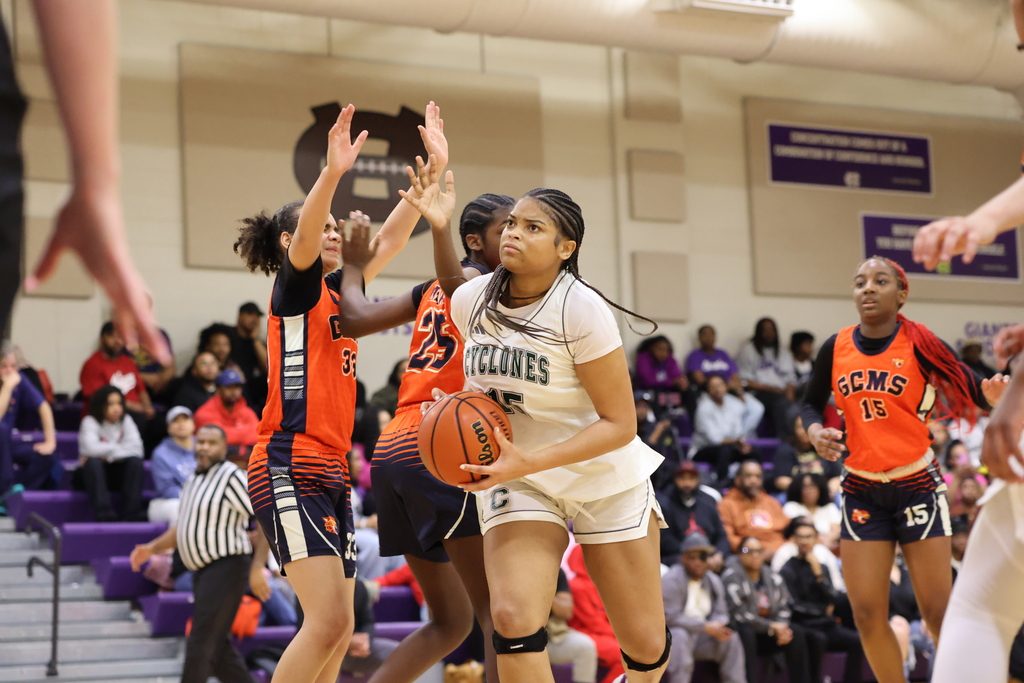 Driving to the hoop!