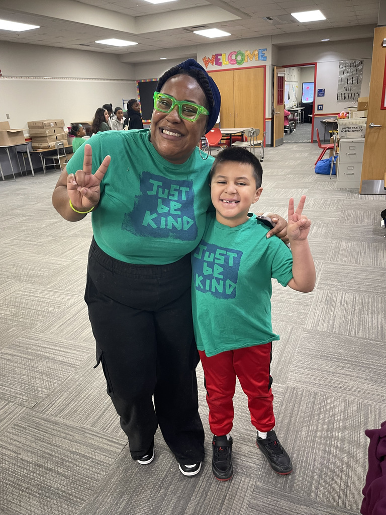 Sunny Heights Staff and student