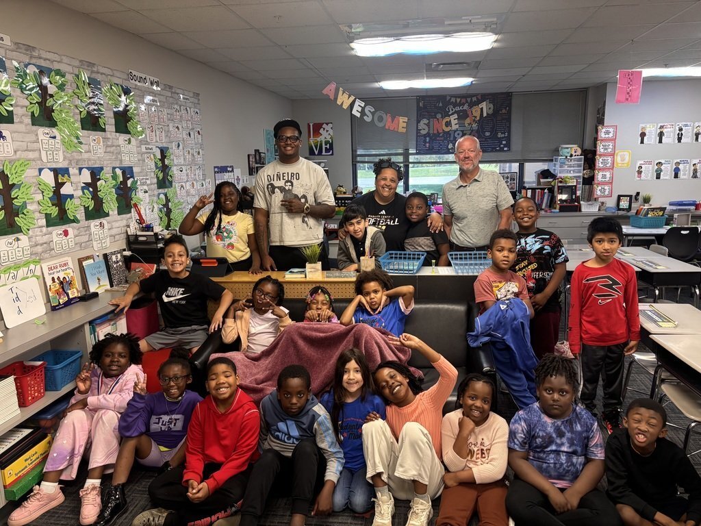 Sunny Heights visit from IU Football player and Warren Central alumni