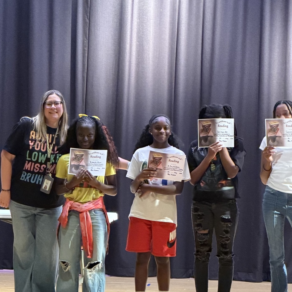 7th Grade Awards. Congratulations!
