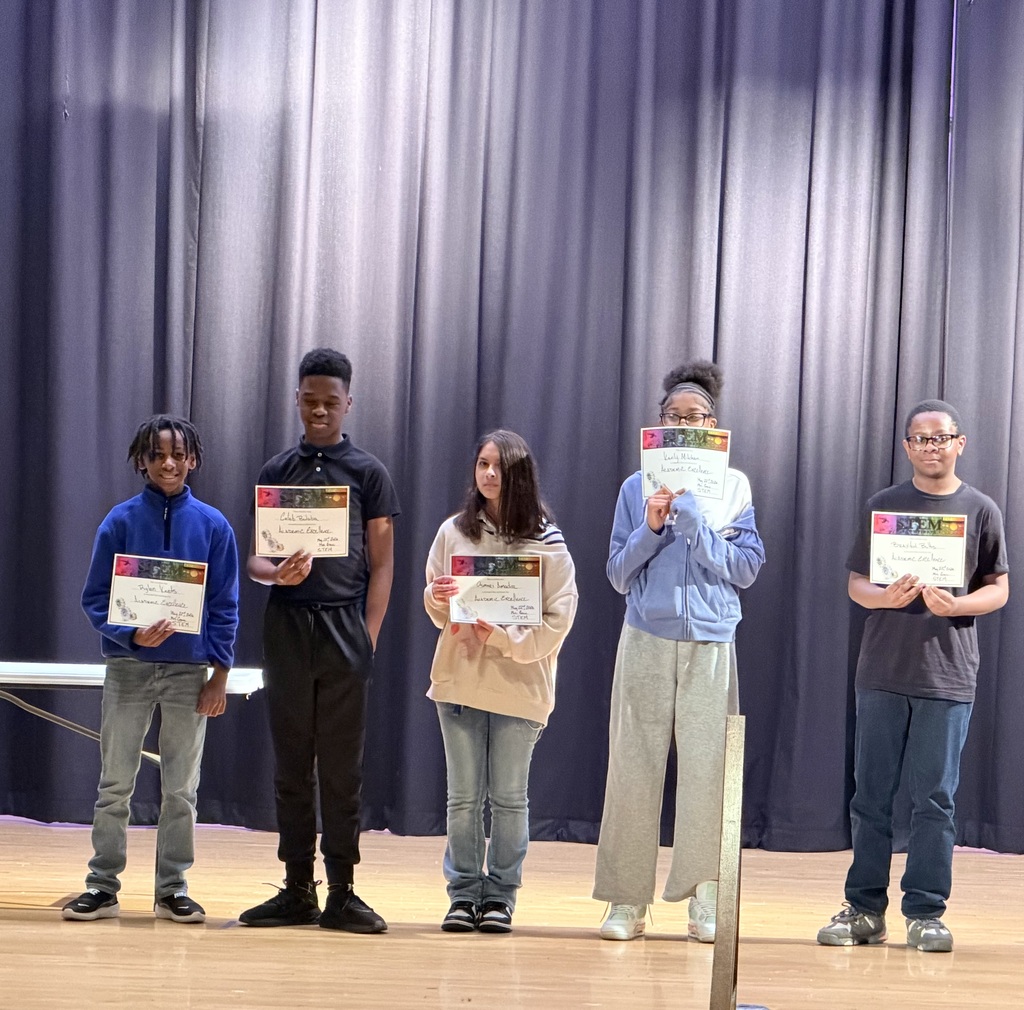 7th Grade Awards. Congratulations!