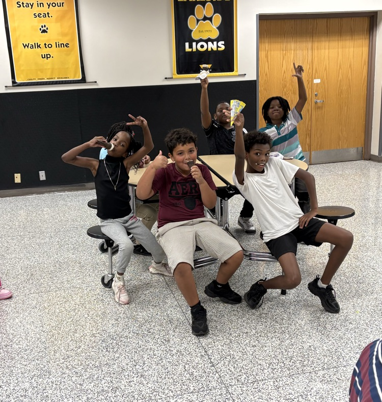 194 students Perfect Attendance for August