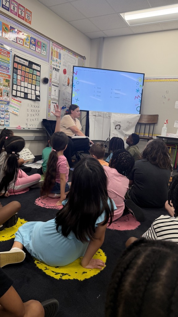 2nd grade students learning about the long e sound.