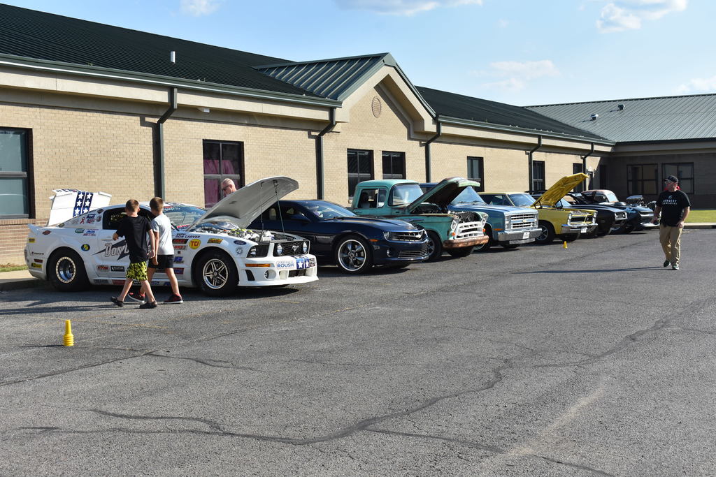 Cruise-In
