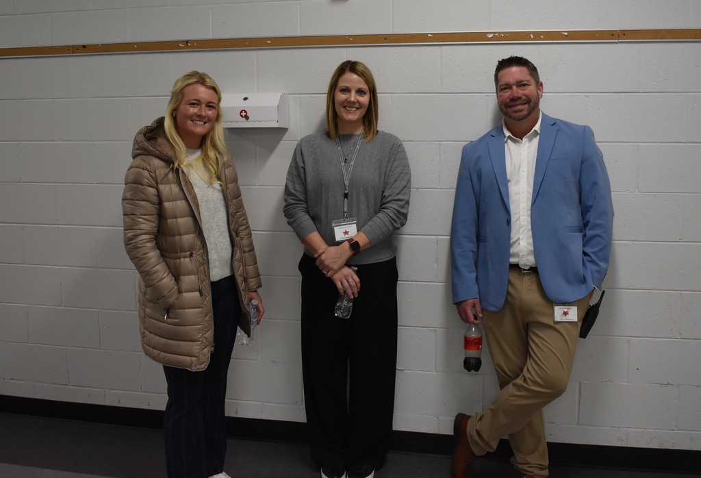 Pic of teacher and admin