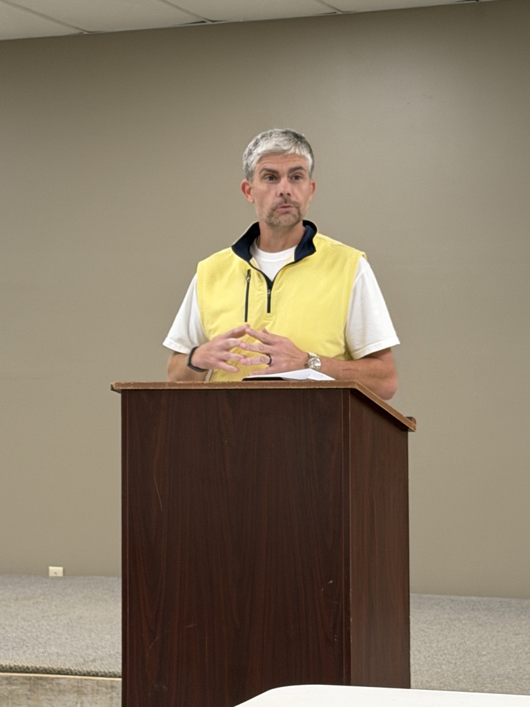 GES Principal Lee Jones