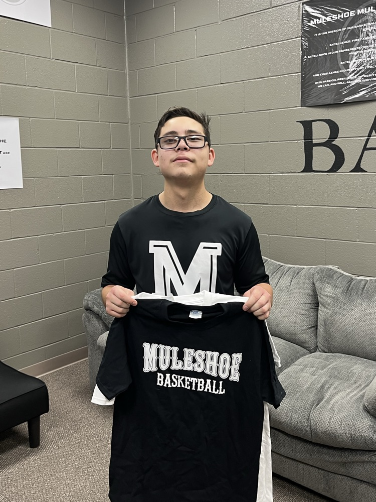 Sunday Buckets Champ - Jose Sierra