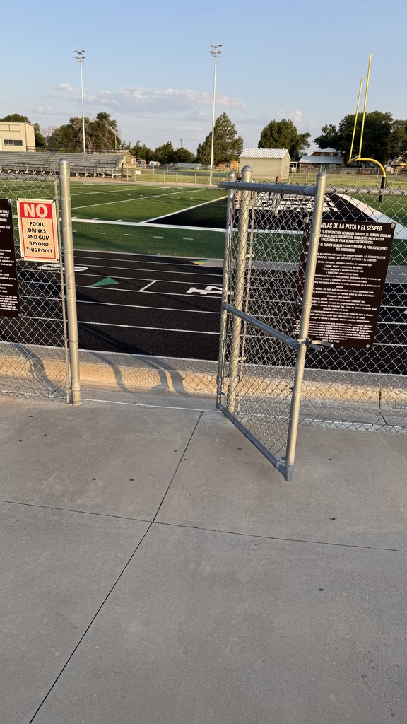 26.07.08 - Main Entrance to the field