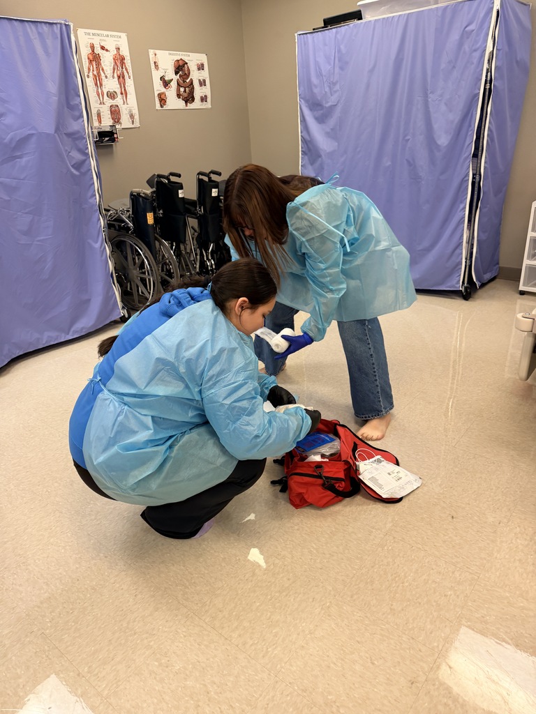 26.09.28 - EMT BASIC CLASS STOP THE BLEEDING 