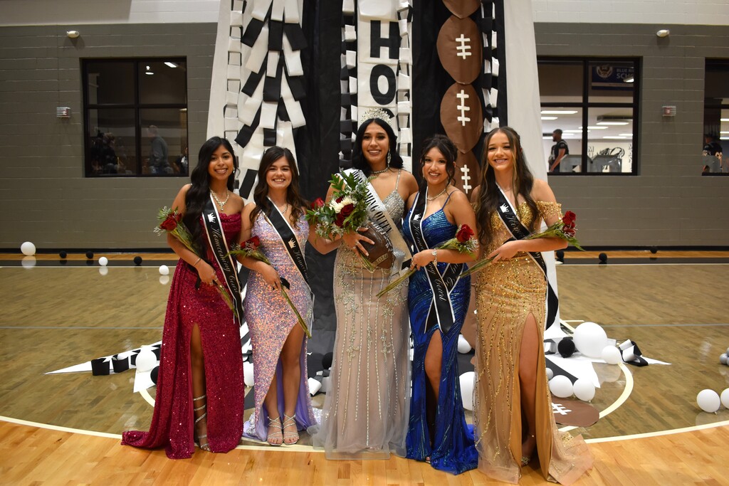26.10.01- Homecoming court 26