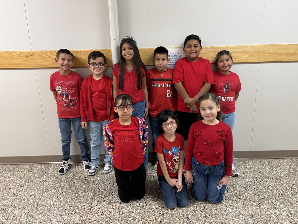 26.10.27 - DeShazo Group Picture Red day