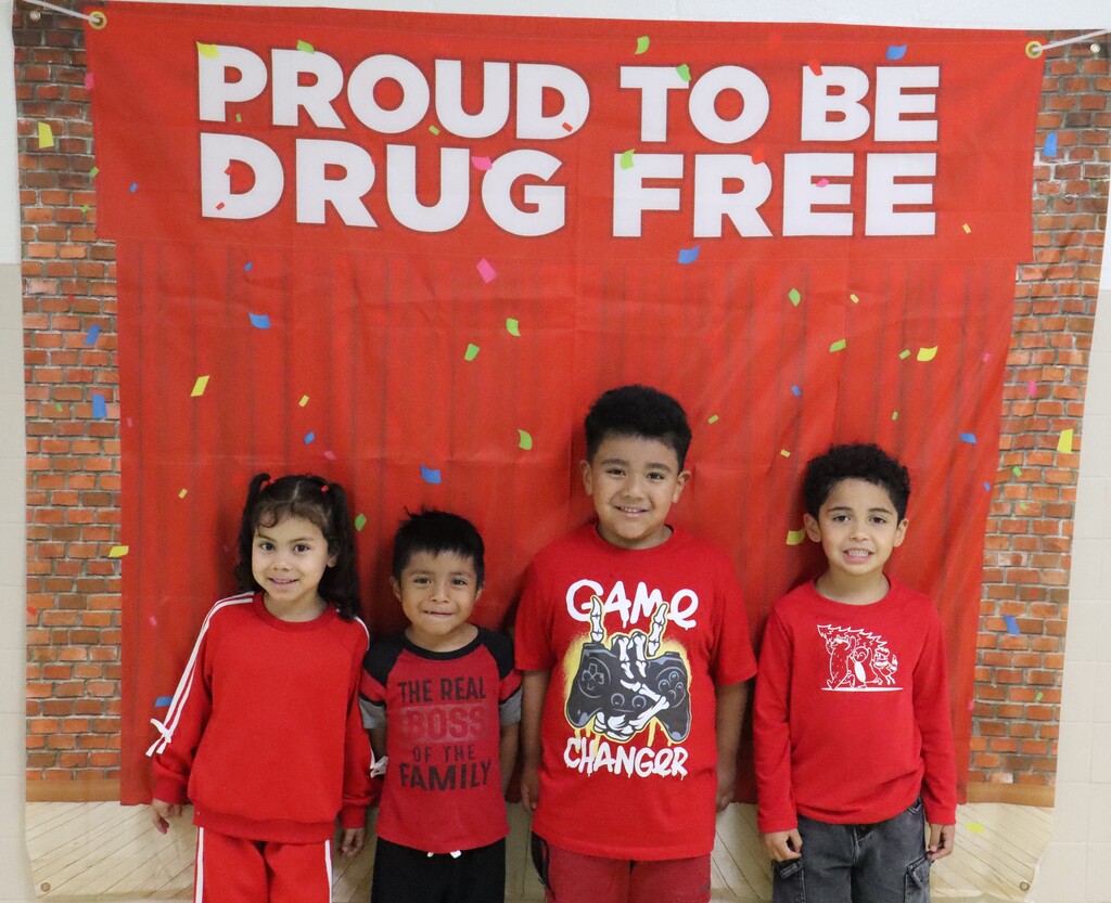 26.10.28 - Red Ribbon Week Red Day