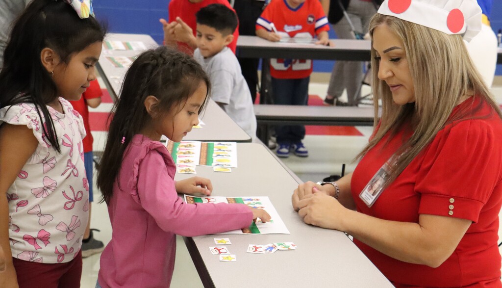 26.10.28 - Literacy Game Night