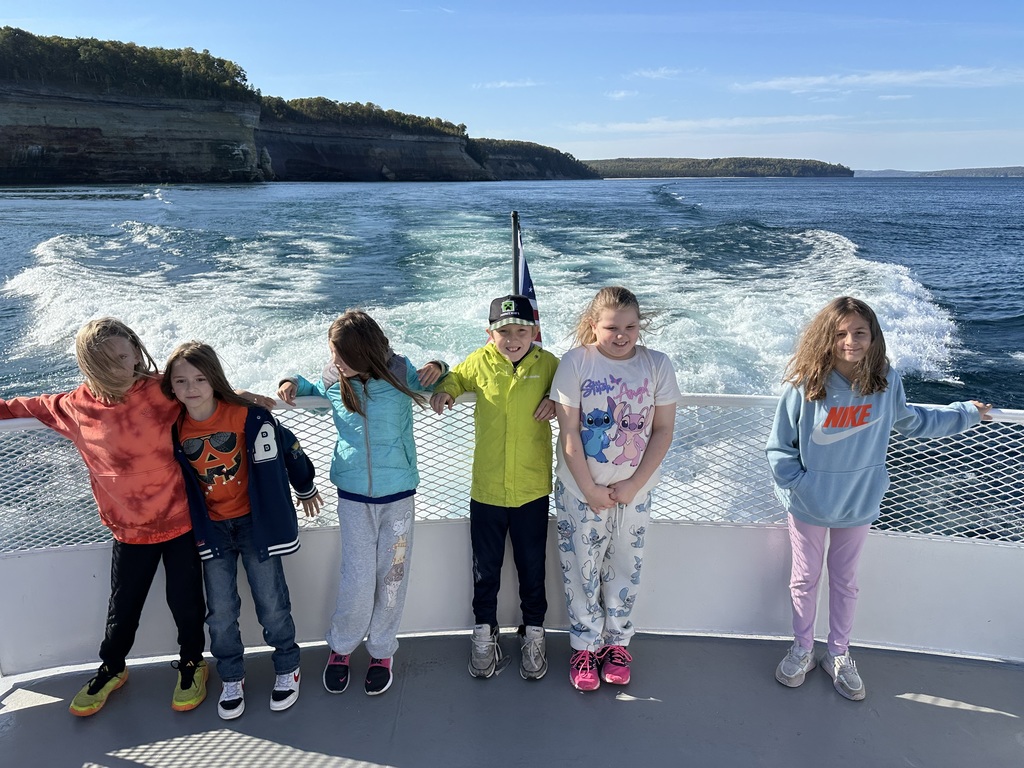 4th Grade Sets Sail with Pictured Rocks Cruises!