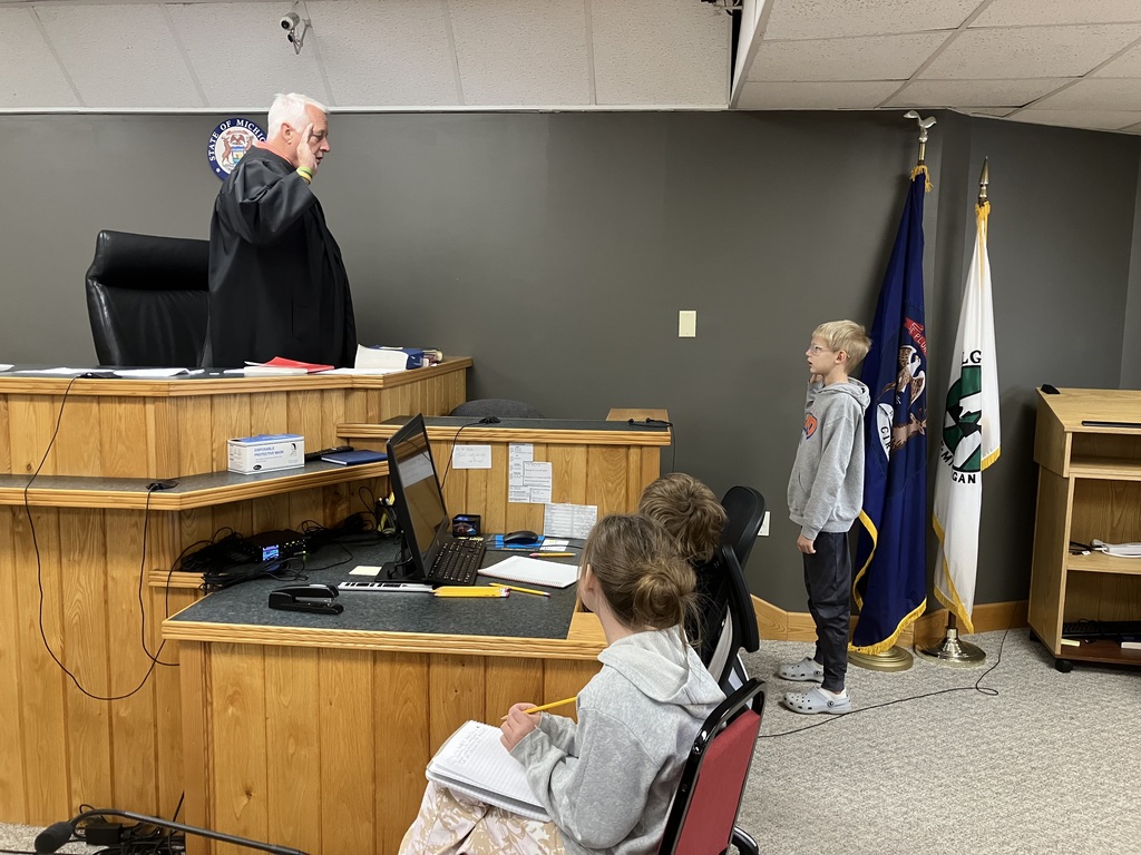 4th grade gets sworn in