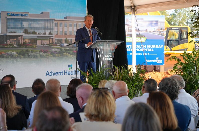 Governor Brian Kemp speaking to AdventHealth crowd