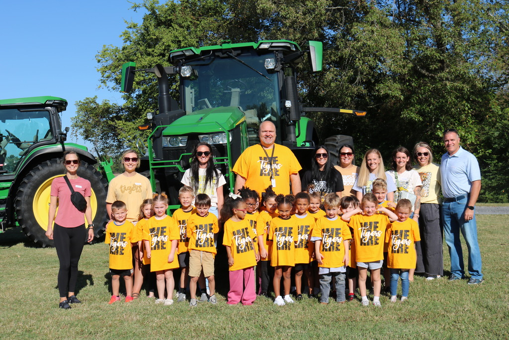 fall on the farm with volunteers