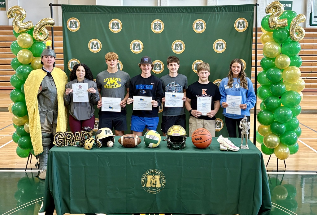 6 Students with our Crusader