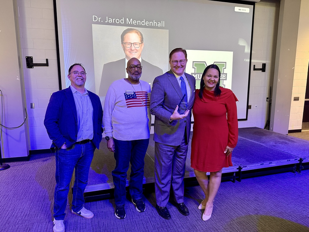 Dr. Mendenhall Award 