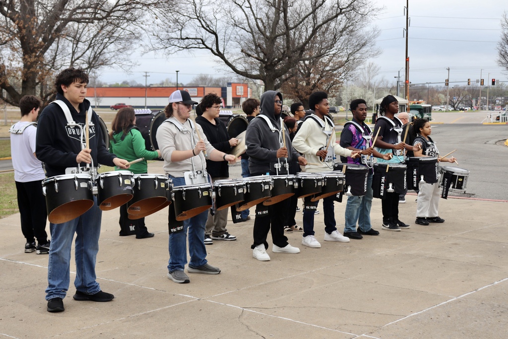 Lady Roughers Baskebtall Team