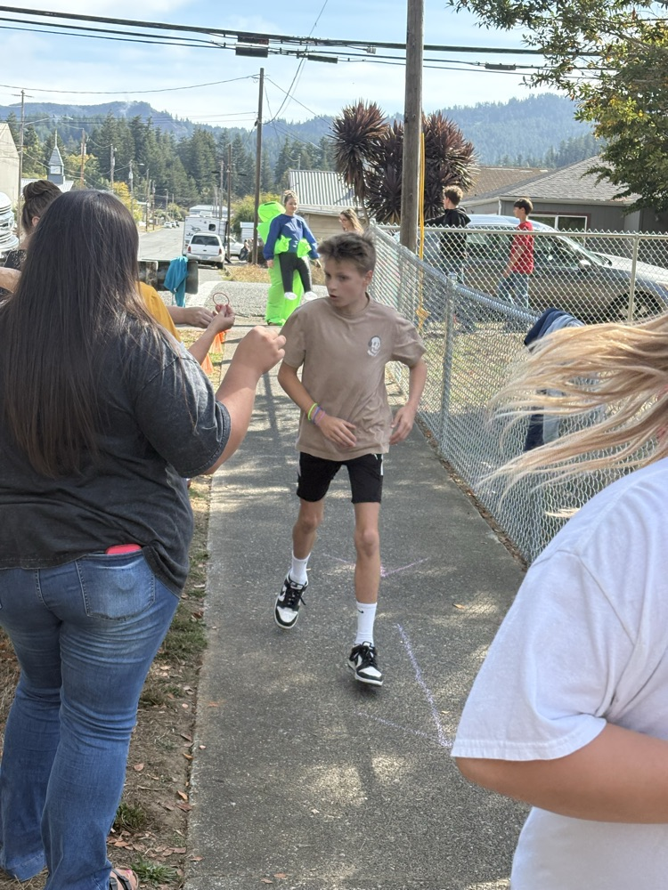 kid running in the fun run