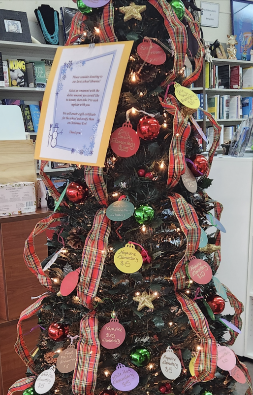 A decorated christmas tree inside the Book n' Brush bookstore in Chehalis