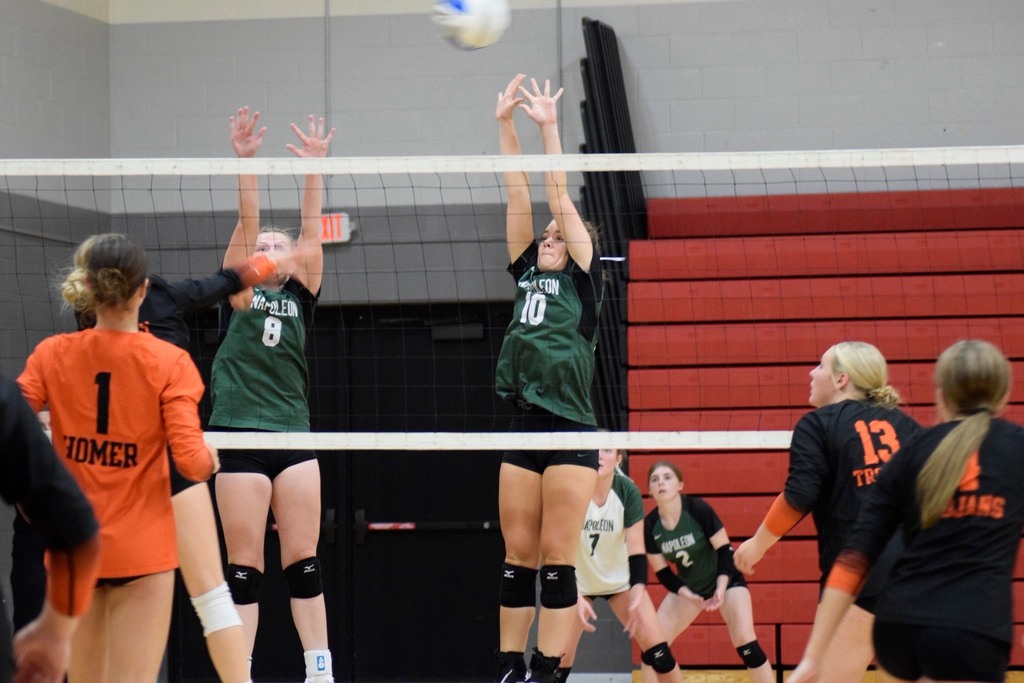 Volleyball blocking