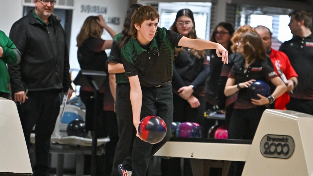 Napoleon Boys Bowling