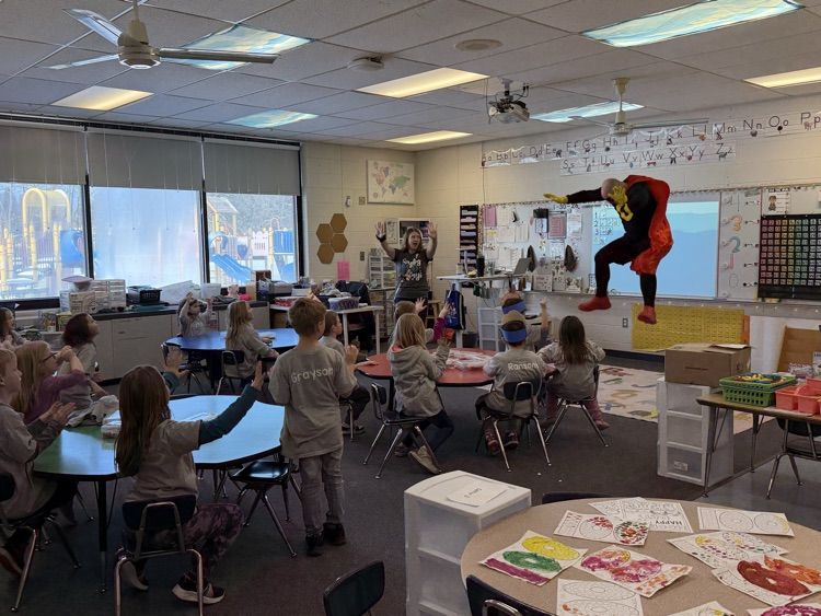 Zero the Hero talking with students