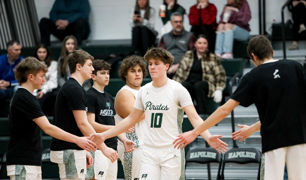 Boys Varsity Basketball