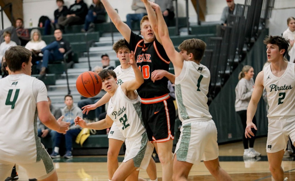 Boys Varsity Basketball