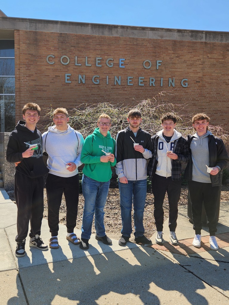 Students at College of Engineering