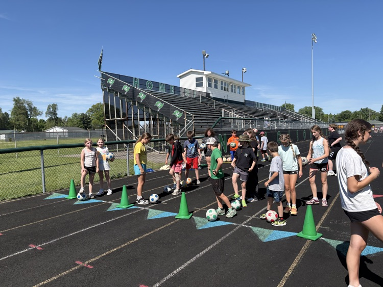kids ready to race on the track