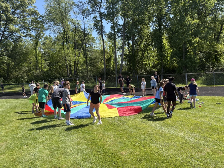 kids using parachute