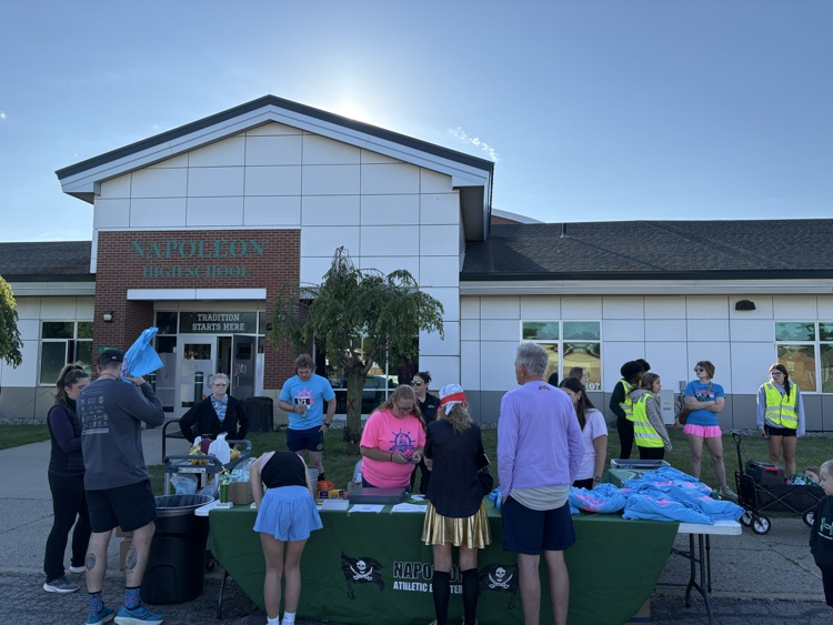 people signing up for race