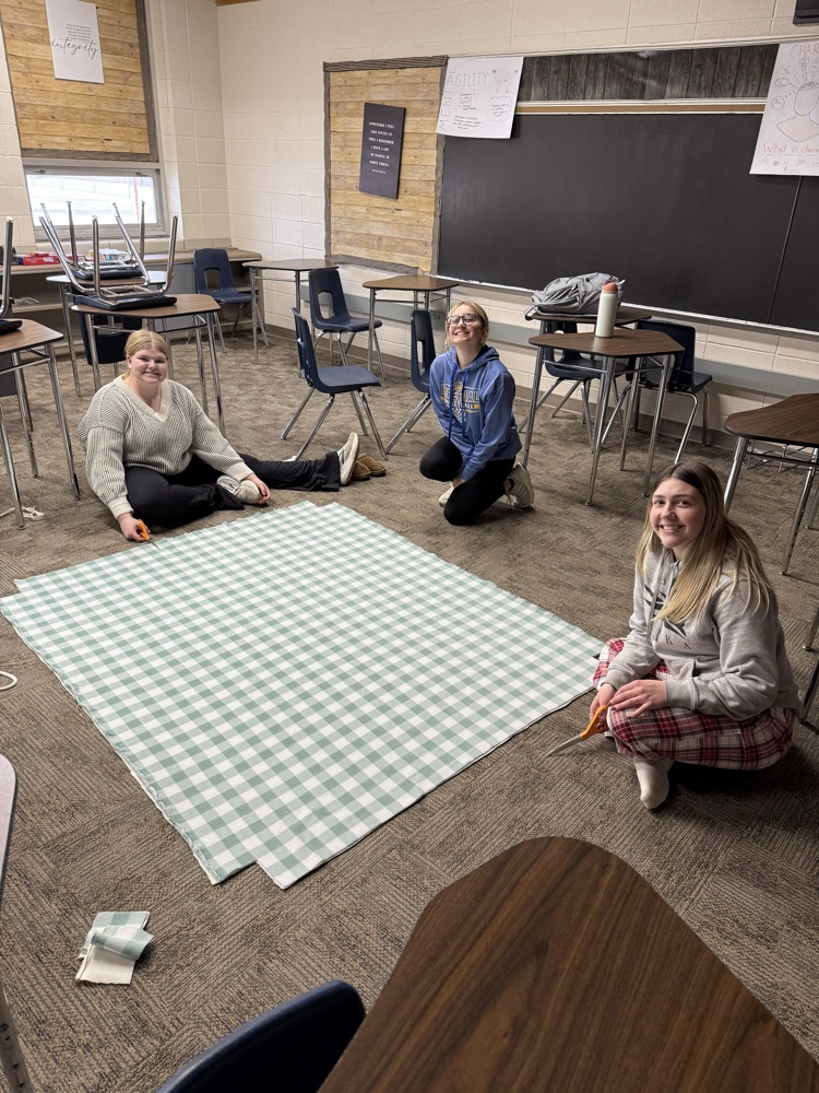 kids making the blankets