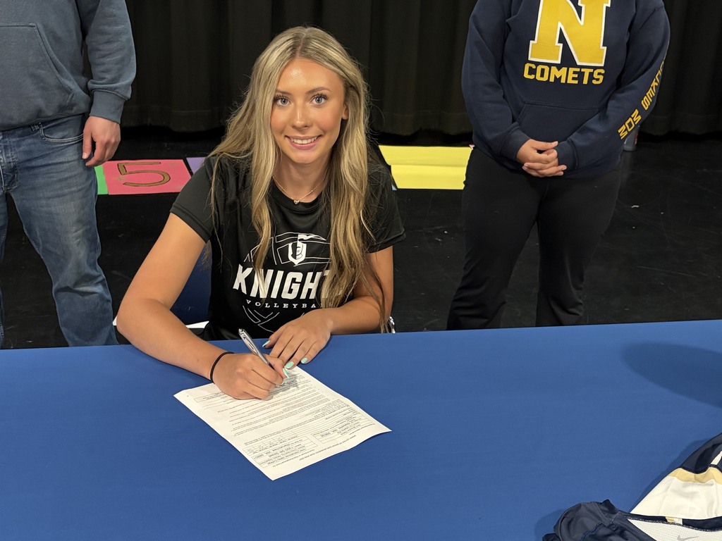 Brooke Davis Signing Day