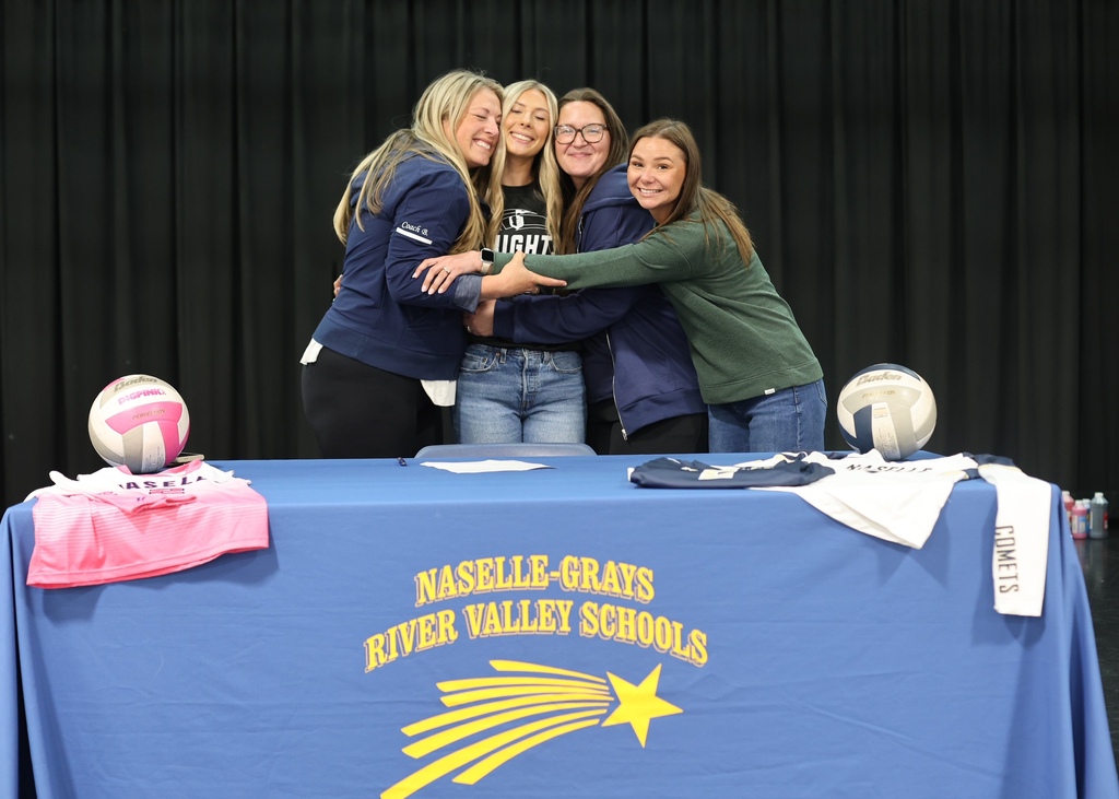 Brooke Davis Signing Day