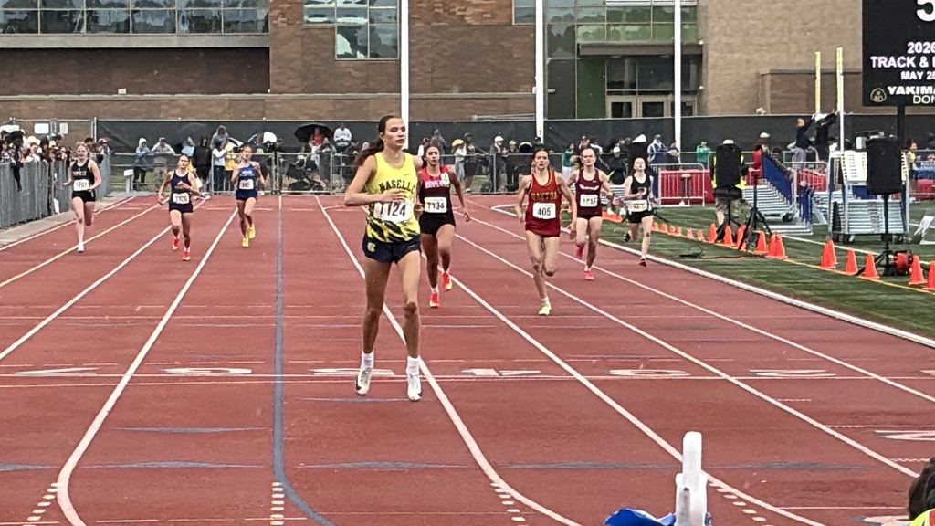4X100 Relay and 400m Run
