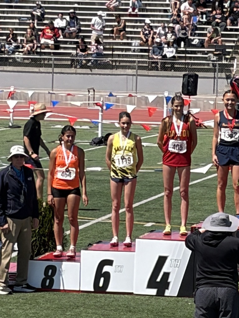 Our 300m hurdlers!