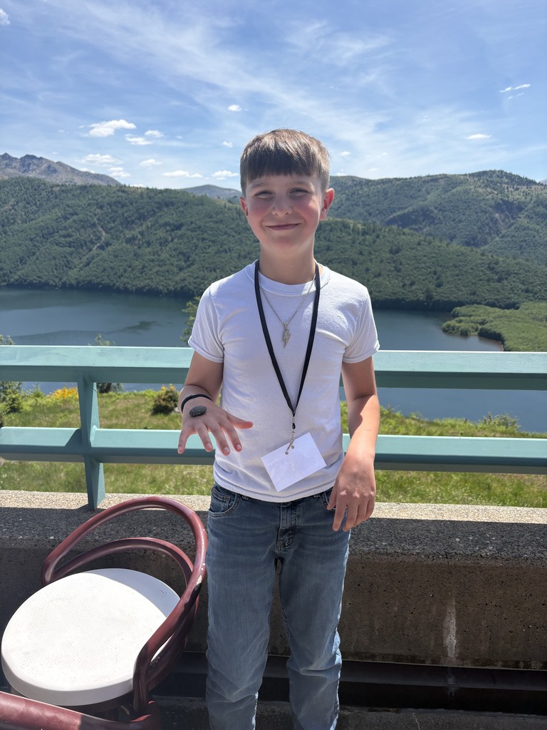 4th Grade Mt. St. Helen's Trip