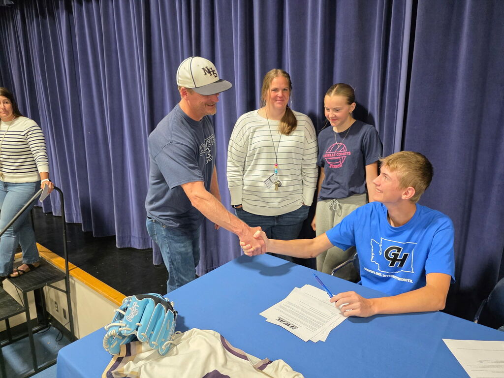 Signing Day for Jaylee and Trajen